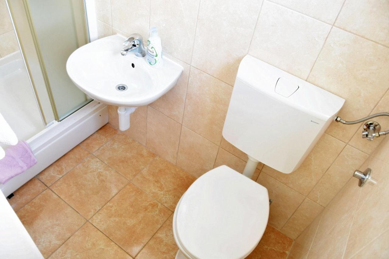 Rooms Vilma Close To Rab City Palit Экстерьер фото